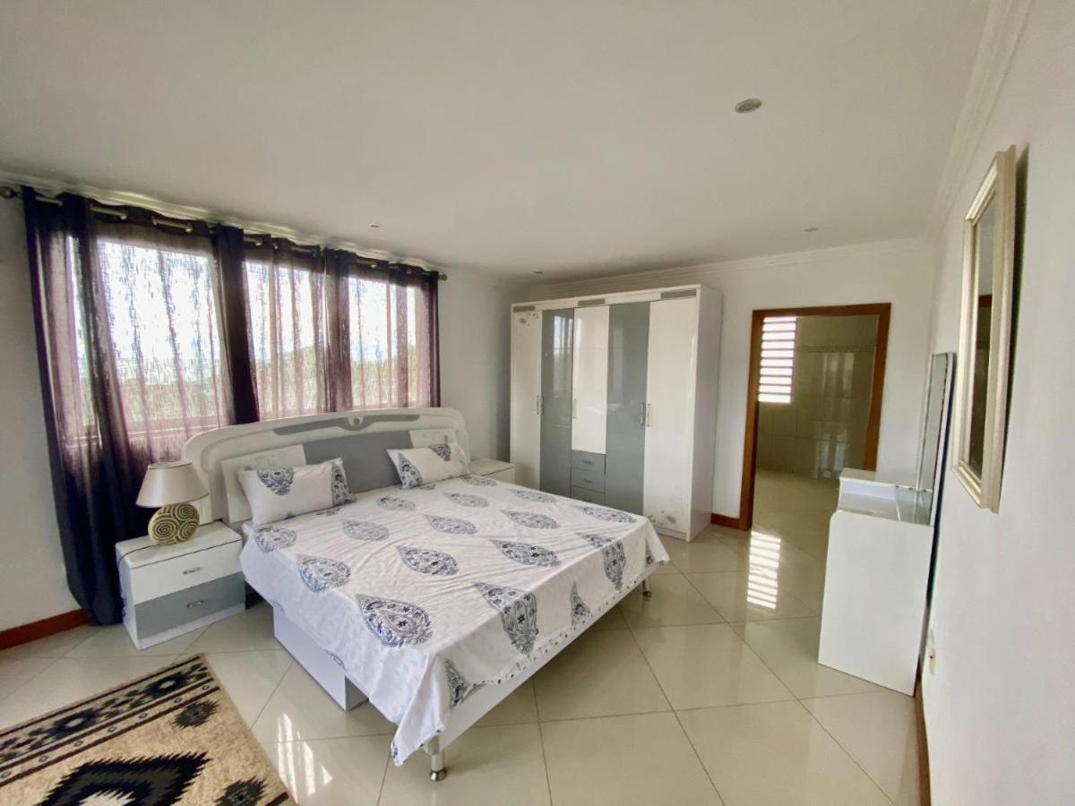 Ocean Bliss By Oasis Holidays Apartment Flic en Flac Exterior photo